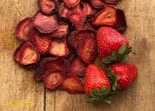 توت فرنگی خشک